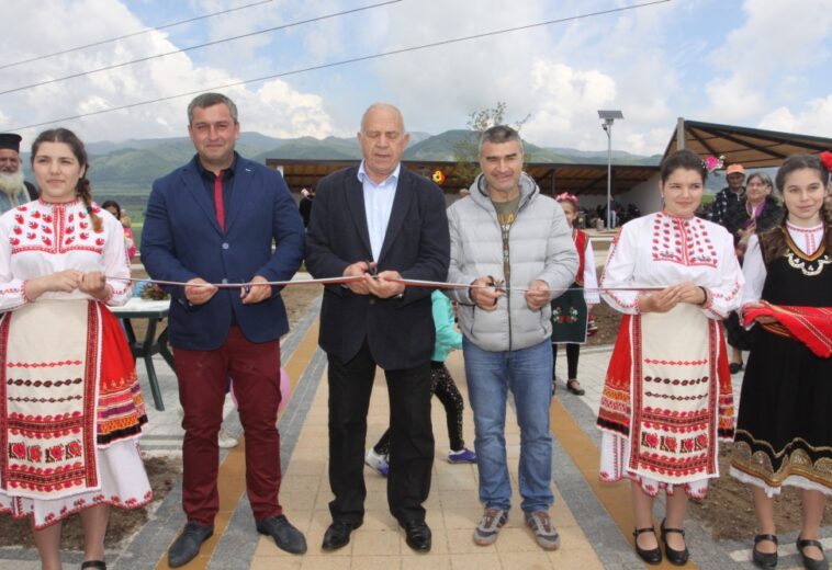 НА ГЕРГЬОВДЕН В СЕЛО ЧАВДАР  Откриха обновен параклиса „Св. Георги“