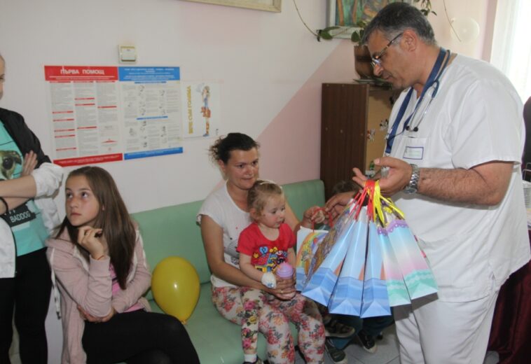 В МБАЛ – ПИРДОП  Празник за малките пациенти в Деня на детето