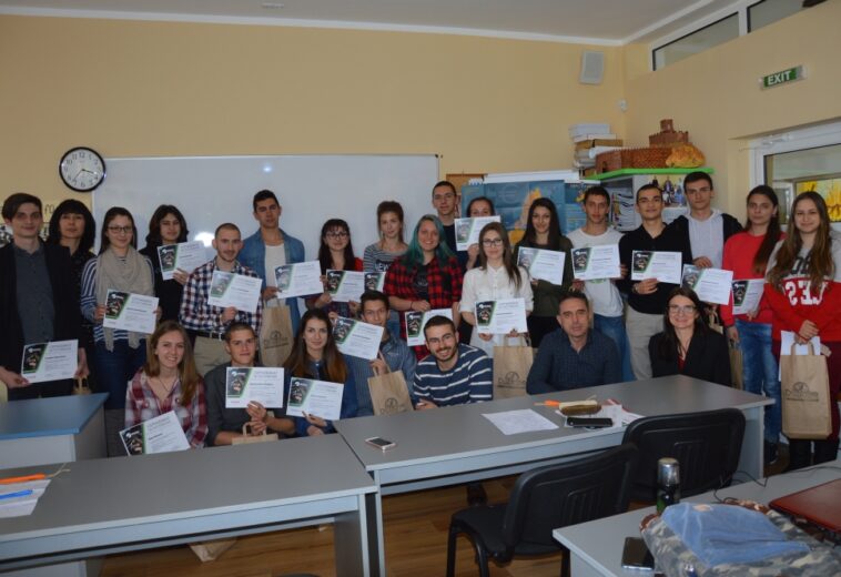 В ЧПГЧО – ЧЕЛОПЕЧ   Ученици защитаваха бизнес идеи по програма „Кълнове“
