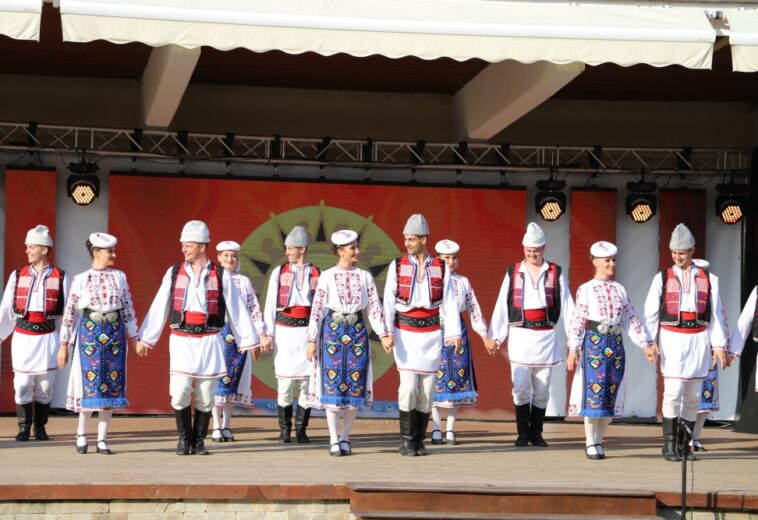 „АУРУБИС БЪЛГАРИЯ”   Дарява средствата за Семейния си празник за подкрепа на образованието в Златица и Пирдоп