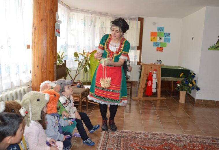 Баба Марта на гости в детската градина