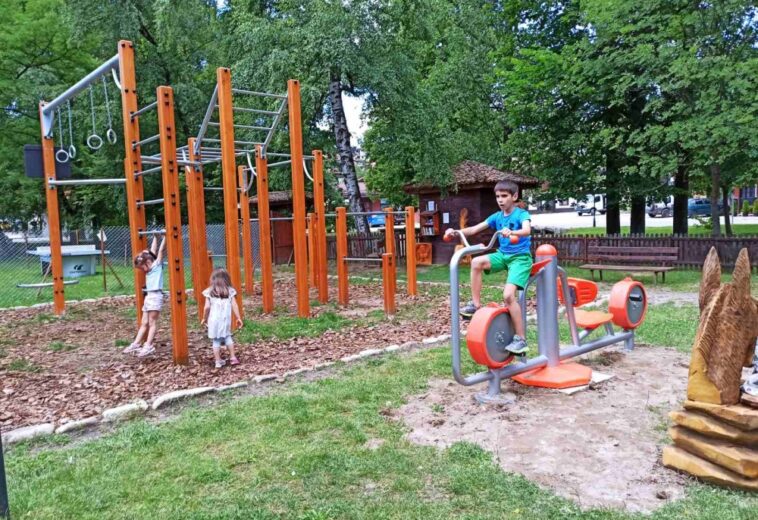 Обновен детски парк в Копривщица